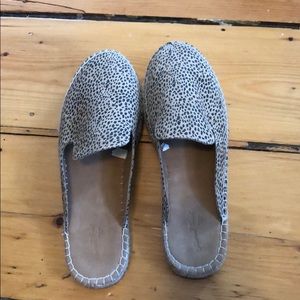 Universal thread cheetah mules